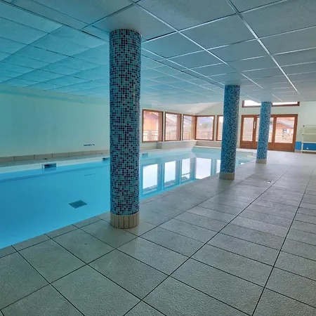 Apartment 6 Pers. Avec Piscine Aux Pieds Des Pistes - Fr-1-505-218 Flumet
