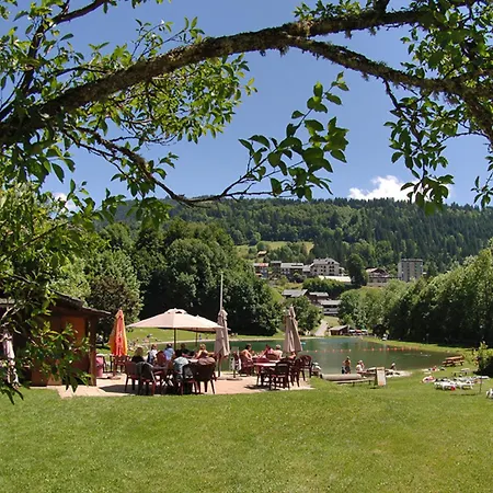 6 Pers. Avec Piscine Aux Pieds Des Pistes - Fr-1-505-218 Apartment
