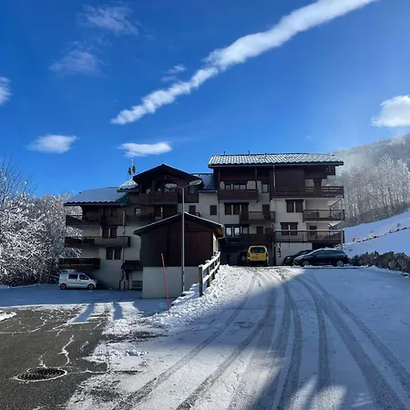 6 Pers. Avec Piscine Aux Pieds Des Pistes - Fr-1-505-218 * Flumet