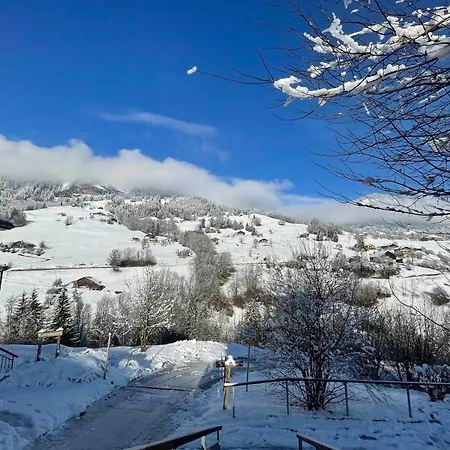6 Pers. Avec Piscine Aux Pieds Des Pistes - Fr-1-505-218